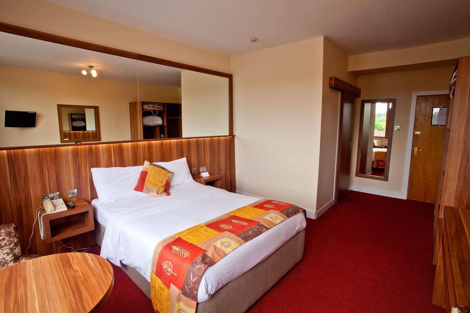 West County Hotel Dublin Dış mekan fotoğraf